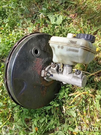 Вакуумный усилитель тормозов Пежо 406