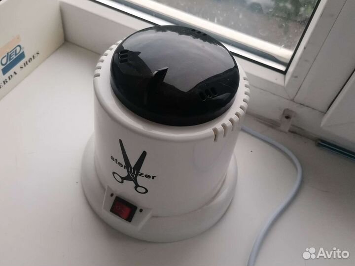 Стерилизатор для маникюрных инструментов