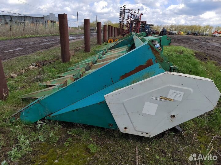 Жатка Херсонский машиностроительный завод Жатка для уборки кукурузы (КМС), 2012