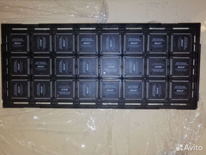 Микросхема cpld epm7128sqi160-10