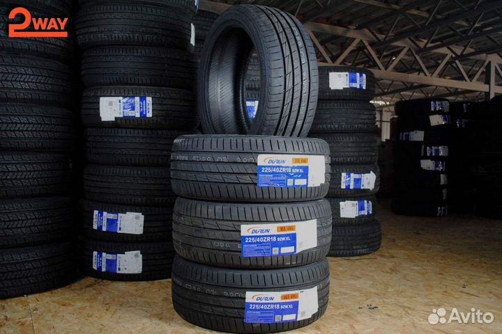 Durun RU06 225/40 R18 92W