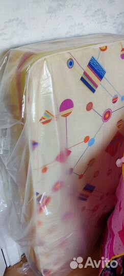 Кроватка с матрасом