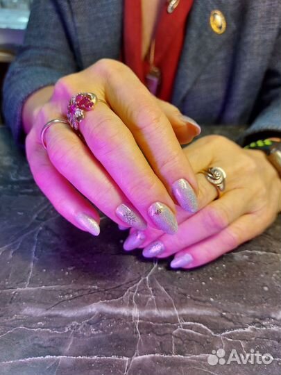 Мастер маникюра