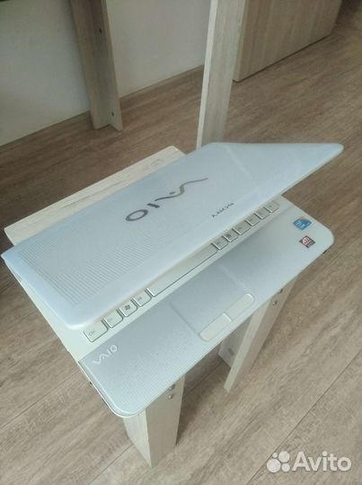 Sony Vaio i3/ssd 128/4гб