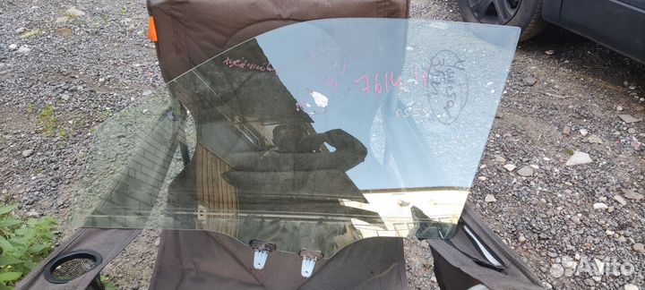 Стекло переднее левое Suzuki Grand Vitara