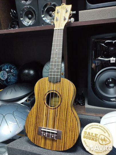 Укулеле сопрано Martin romas mr01