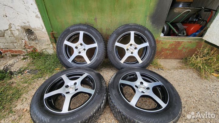 R15 Rio,Solaris Nokian 8 4на100