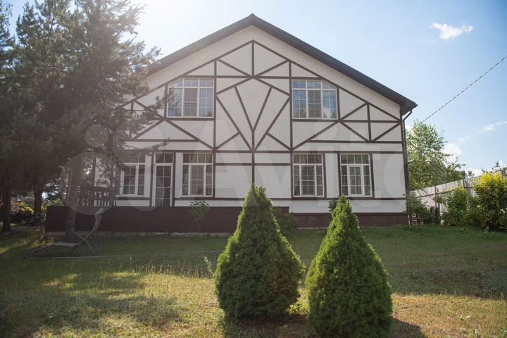 Дом 300 м² на участке 12,5 сот.