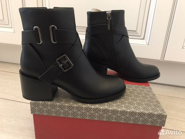 Новые ботинки Calipso