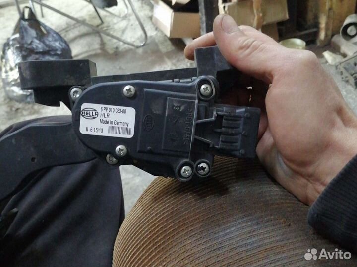 Электропедаль газ