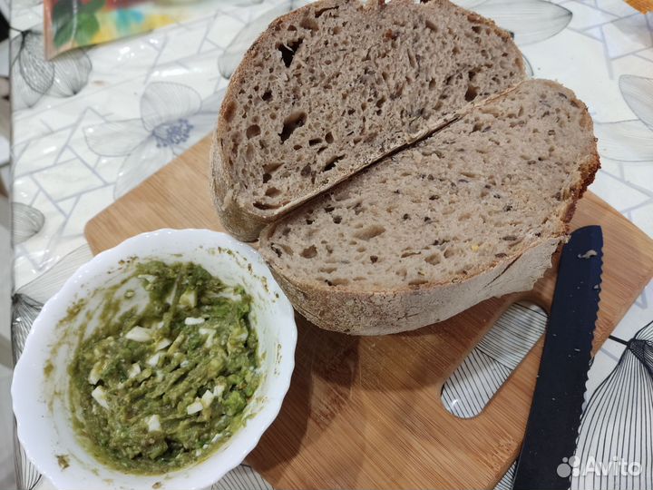 Цельнозерновой хлеб на закваске