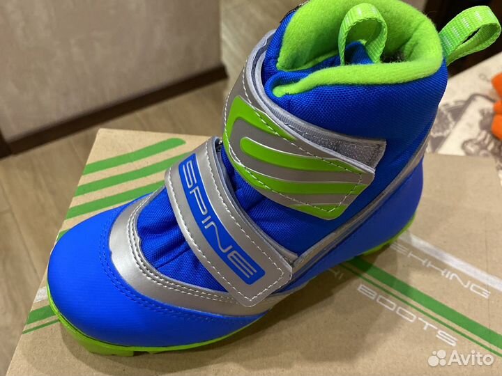 Лыжные ботинки новые