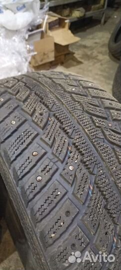 Kumho I'Zen RV Stud KC16 255/55 R18