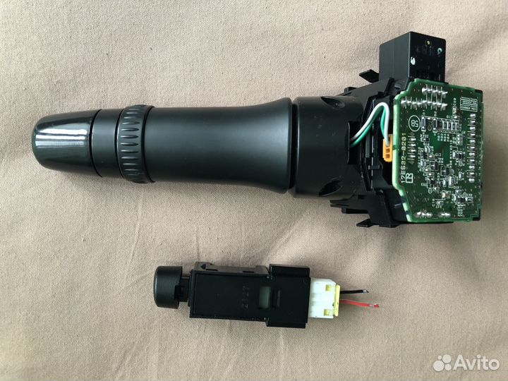 Подрулевой кнопка info Mitsubishi Lancer X