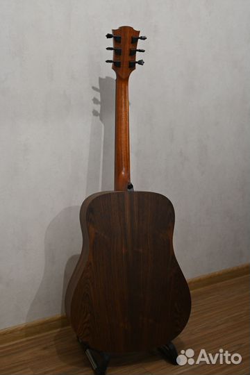 Акустическая гитара LAG T 270 D (массив)