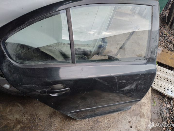 Дверь skoda octavia