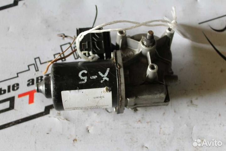 Мотор стеклоочистителя BMW X5 E53 передний