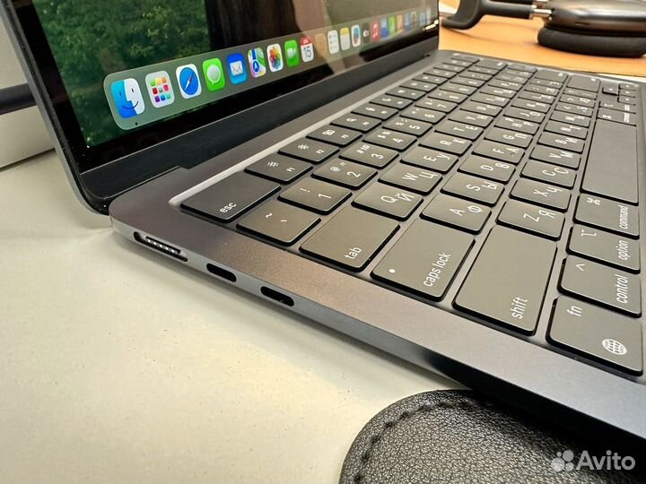 MacBook Air 13 2022 M2 Midnight 8/256Gb