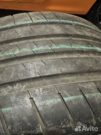 Bridgestone Potenza Sport 235/35 R19 и 265/30 R19 91Y