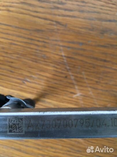 Топливная рампа Mercedes E-Class W211 M273 5.5I