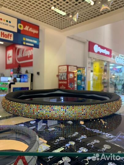 Оплётка на руль со стразами