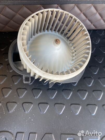Вентилятор печки wolkswagen Touareg