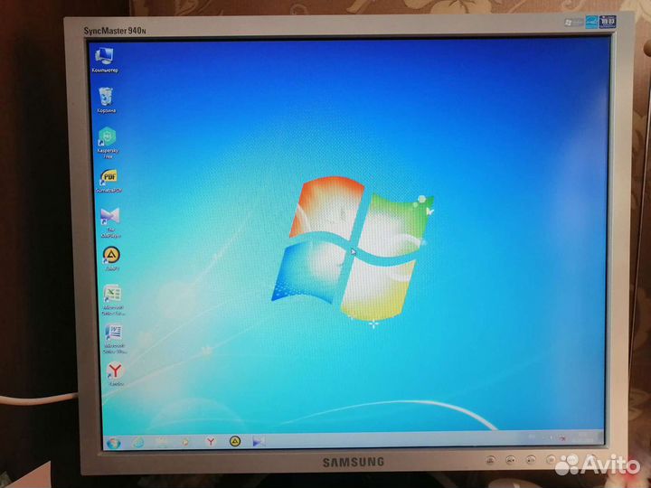 Мониторы Samsung 940N