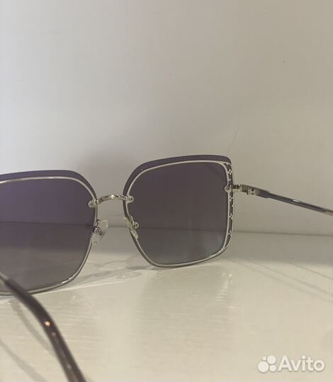 Солнцезащитные очки