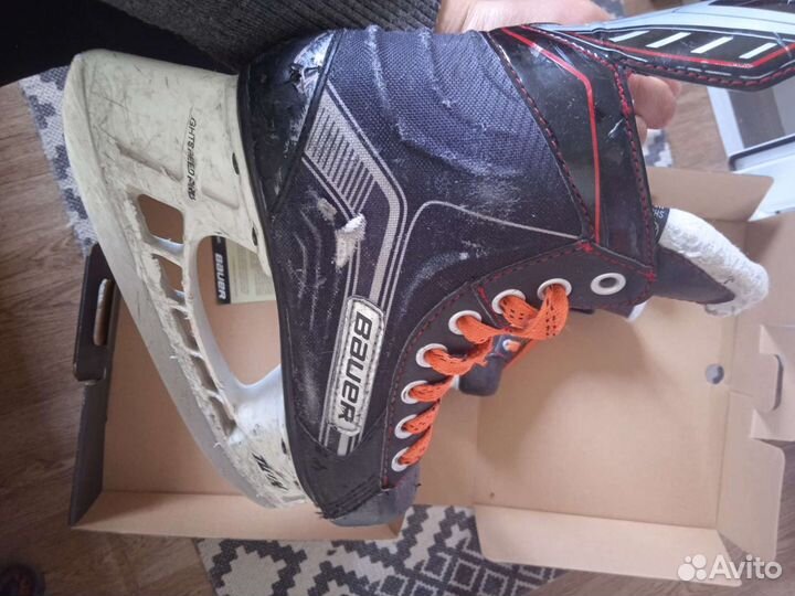 Хоккейные коньки bauer vapor x2. 5JR