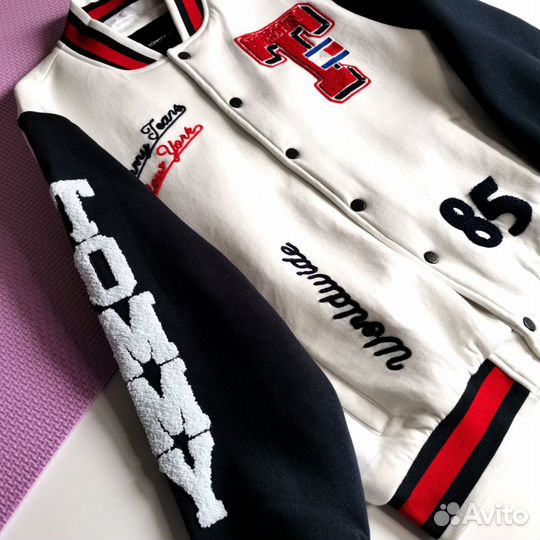 Бомбер Tommy Hilfiger