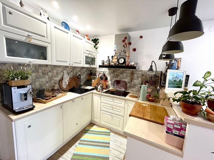 2-к. квартира, 59 м², 8/10 эт.