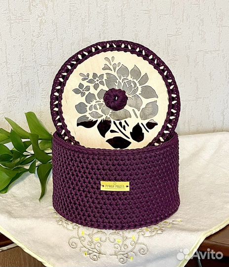 Корзина с крышкой