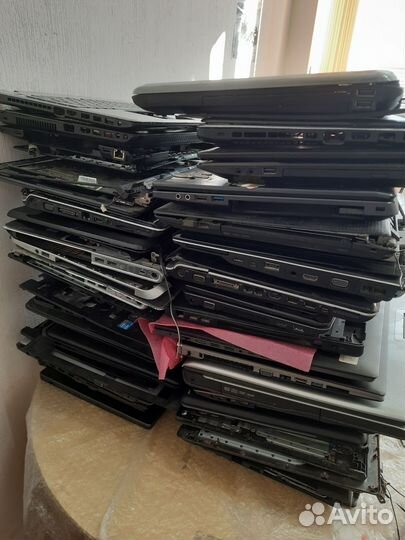 Запчасти для ноутбуков, корпусы, шлейфы и др