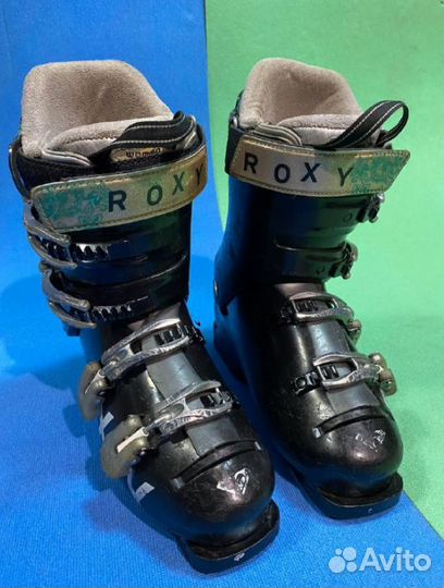 Ботинки для горных лыж