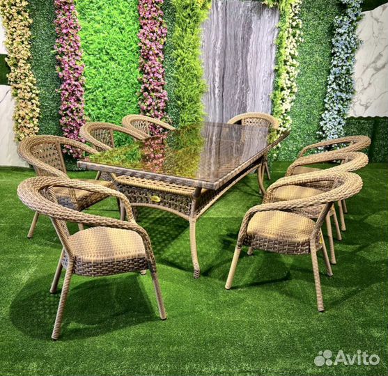 Плетеная мебель из ротанга на 8 персон