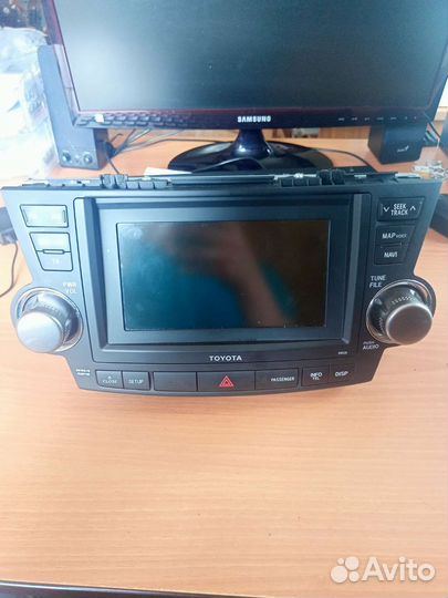 Штатное головное устройство toyota highlander