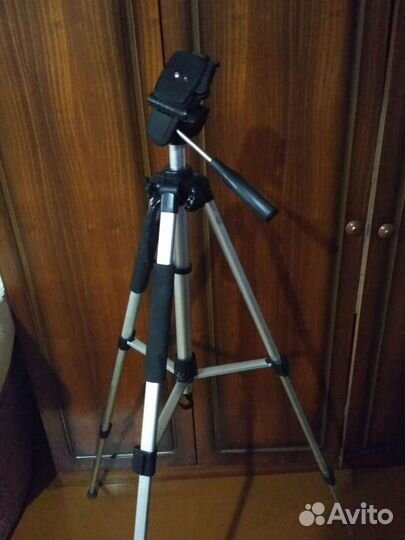 Штатив для фотоаппарата