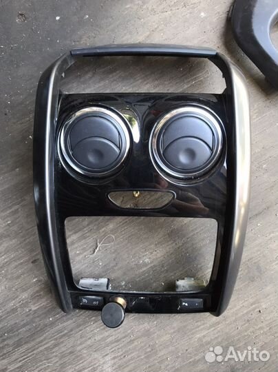 Магнитола Renault Duster 2017 год 1.5 DCI K9K