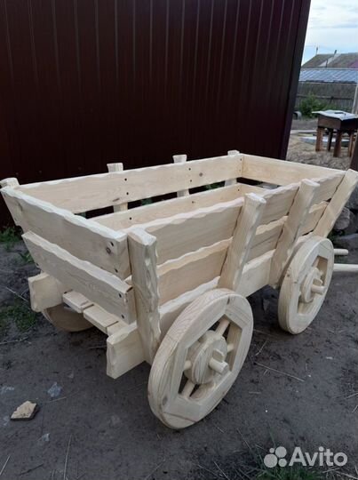 Тележка декоративная, клумба