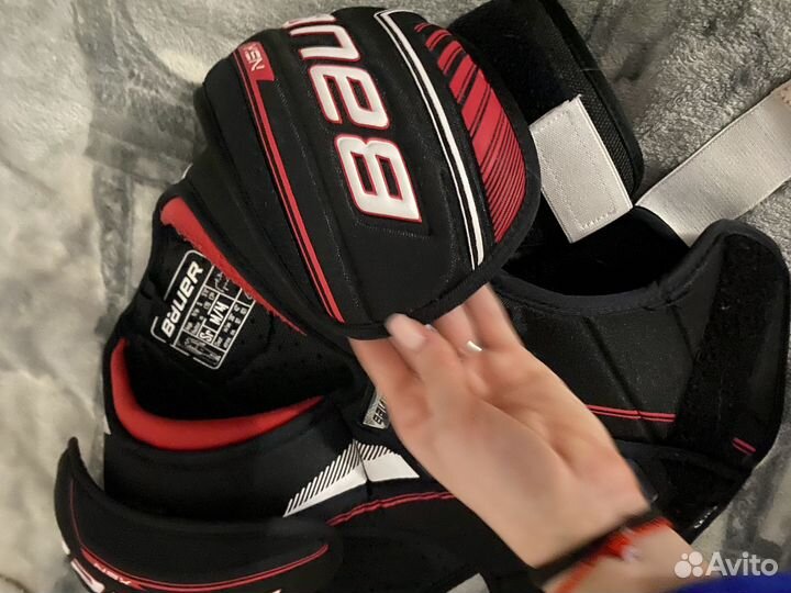 Нагрудник хоккейный sr m