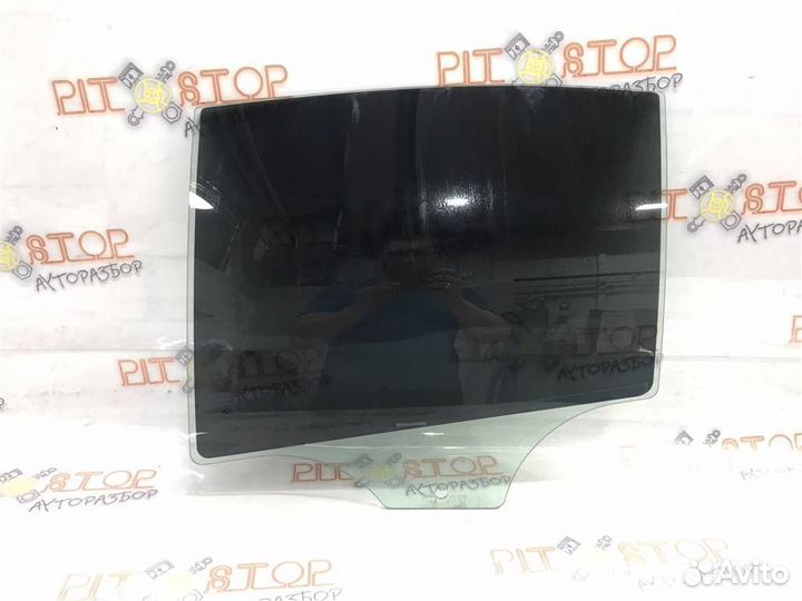 Стекло двери заднее левое BMW 5-серия F10/F11 200