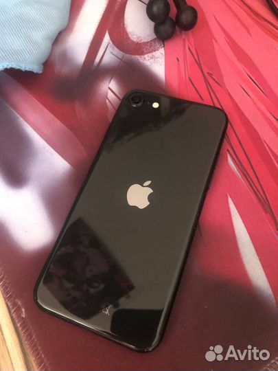 iPhone SE (2020), 64 ГБ