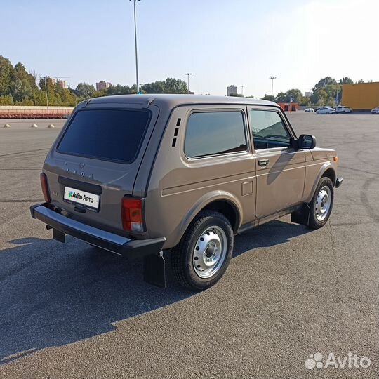 LADA 4x4 (Нива) 1.7 МТ, 2016, 17 500 км