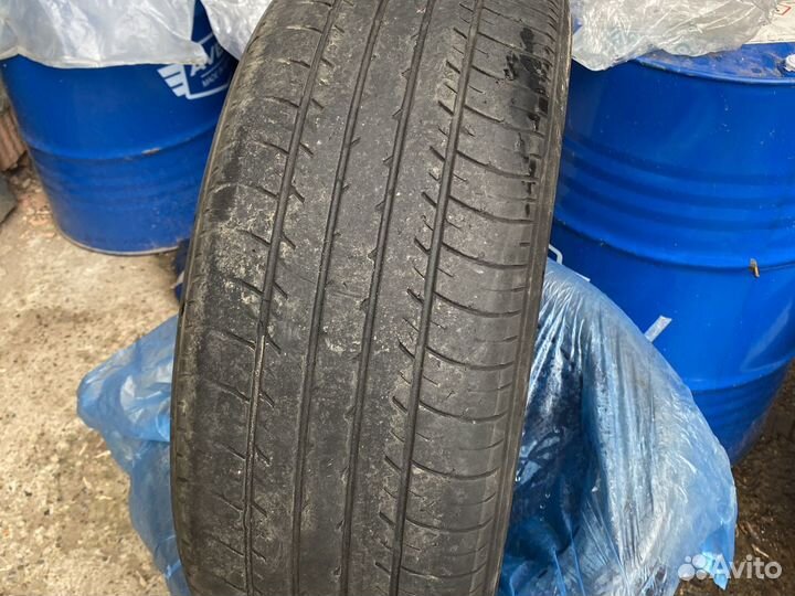 Yokohama E70B 215/55 R17