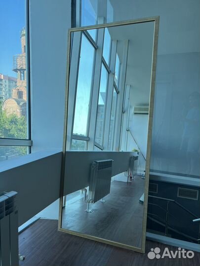 Зеркало напольное