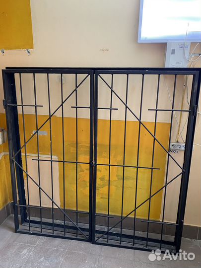 Решетки на окна стальные распашные