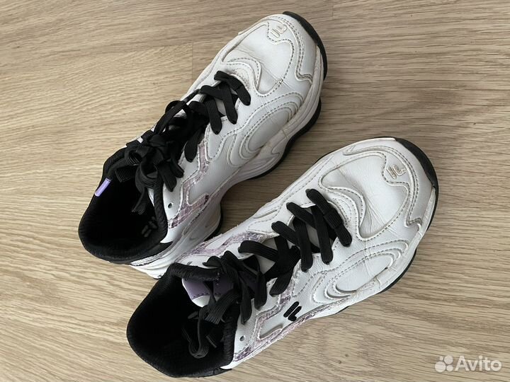 Кроссовки для девочки