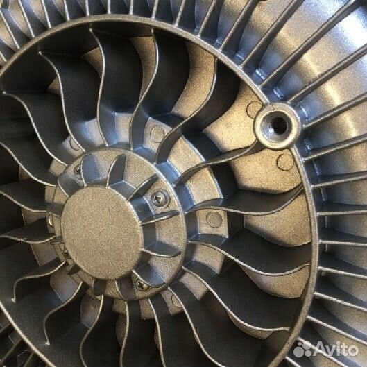 Вихревой вакуумный насос