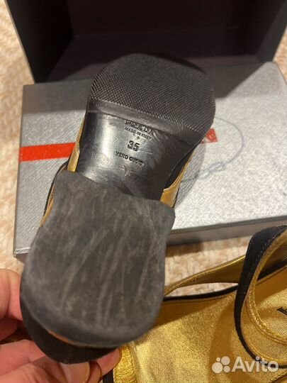 Босоножки Prada