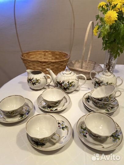 Чайный сервиз на 6 персон